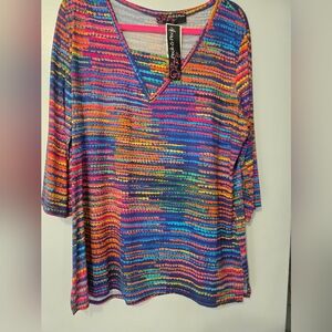 Multi color 3/4 sleeve, top silky. Feel Peck and Peck extra large.